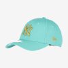 NEW ERA MLB NEW YORK YANKEES METALLIC LOGO WOMENS 9FORTY STRAPBACK CAP GREEN