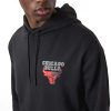 NEW ERA CHICAGO BULLS HALF LOGO OVERSIZED HOODIE BLACK