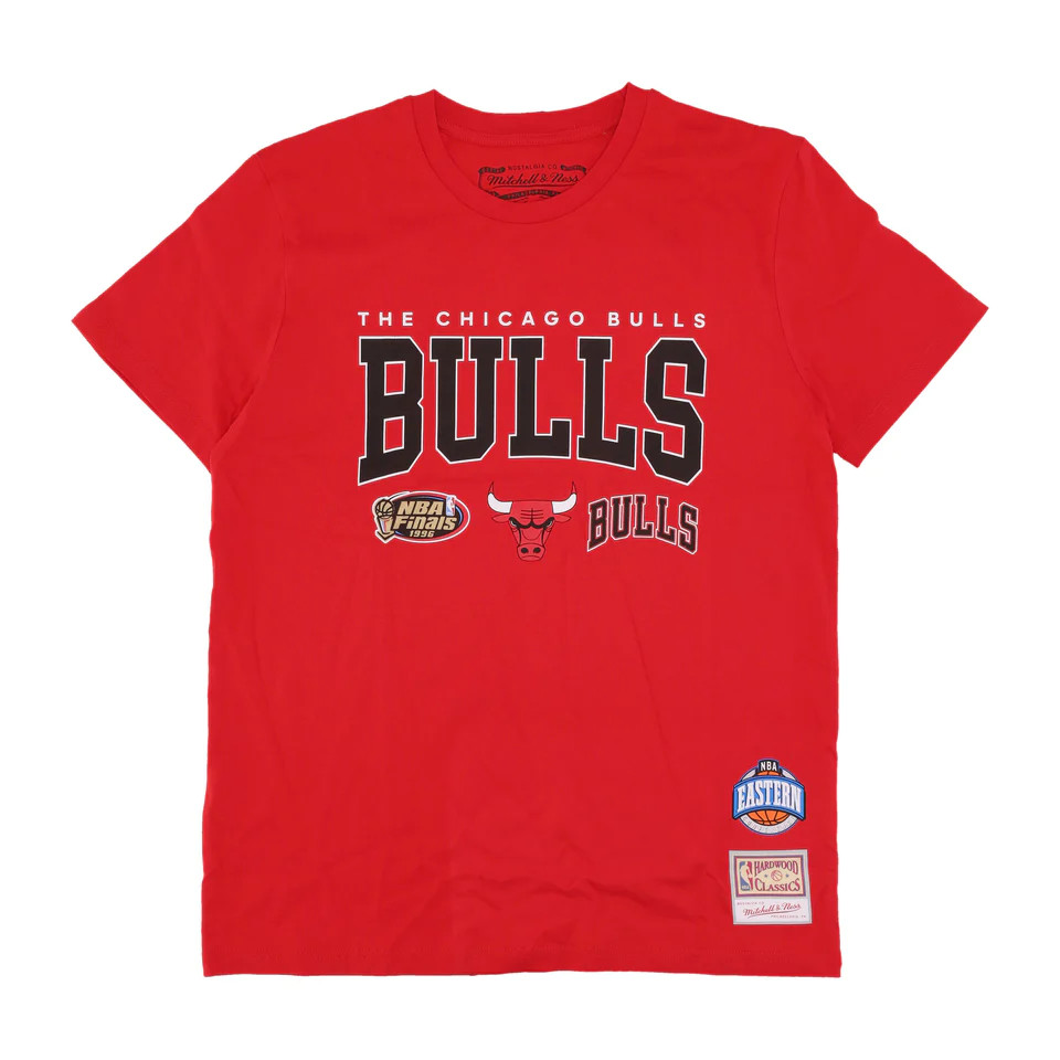 MITCHELL & NESS NBA HWC CHAMP STACK TEE CHICAGO BULLSRED - Rapcity.hu