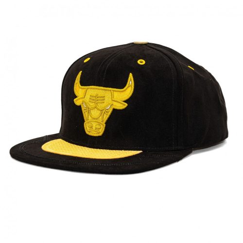 MITCHELL & NESS CHICAGO BULLS NBA DAY 4 SNAPBACK BLACK/YELLOW ONE